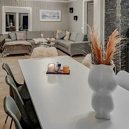 Ferienhaus 4 Bedroom Beautiful In *