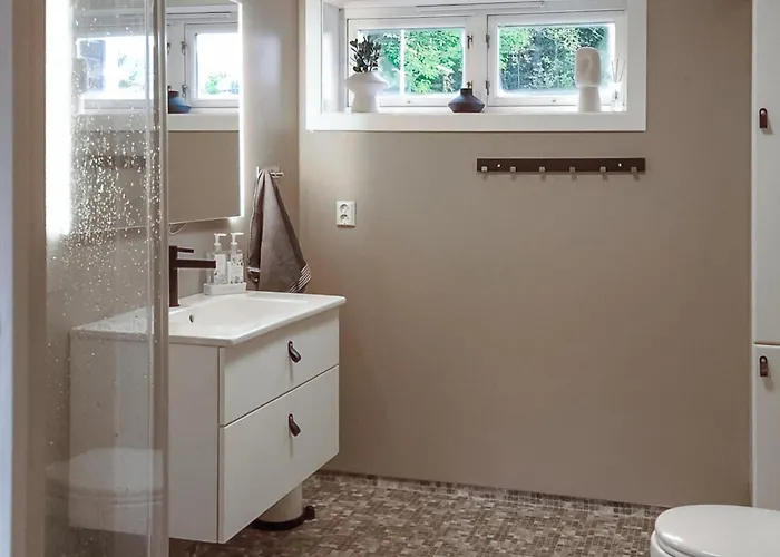 4 Bedroom Beautiful In Ferienhaus