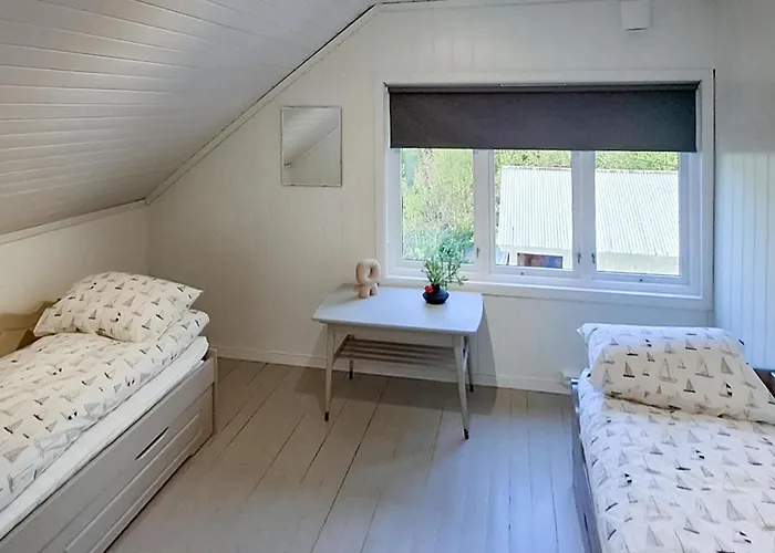 4 Bedroom Beautiful In Fyresdal